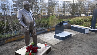 Denkmal für Walter Lübcke, aufgestellt von der Aktivistengruppe Zentrum für Politische Schönheit (ZPS) vor dem CDU-Hauptsitz in Berlin.