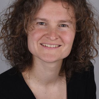 Anna Niem, katholische Theologin, Kirchenmusikerin und Teil von „Kirche im SWR"