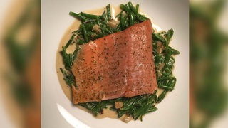 Lachsforelle über Queller und Milchschwitzensauce