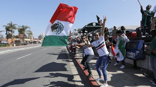 Mexikanische Fußballfans feiern