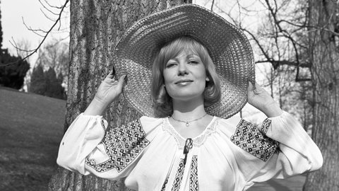 Dagmar Berghoff 1975 in der Lichtentaler Allee in Baden-Baden