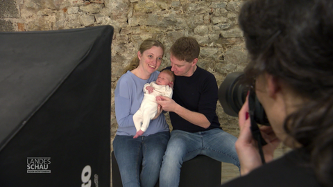 Fotografin Maren Möst bei einem Baby-Fotoshooting