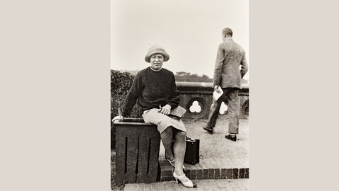 Elfriede Lohse-Wächtler während eines Ausflugs in der Dresdner Umgebung, um 1933