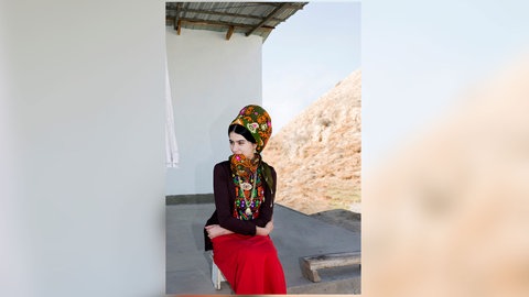 Turkmenische Frau, Turkmenistan, 2018