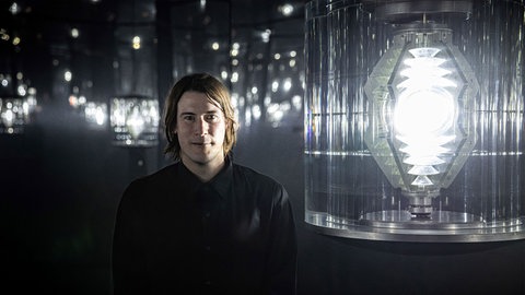 Porträt Julian Charrière