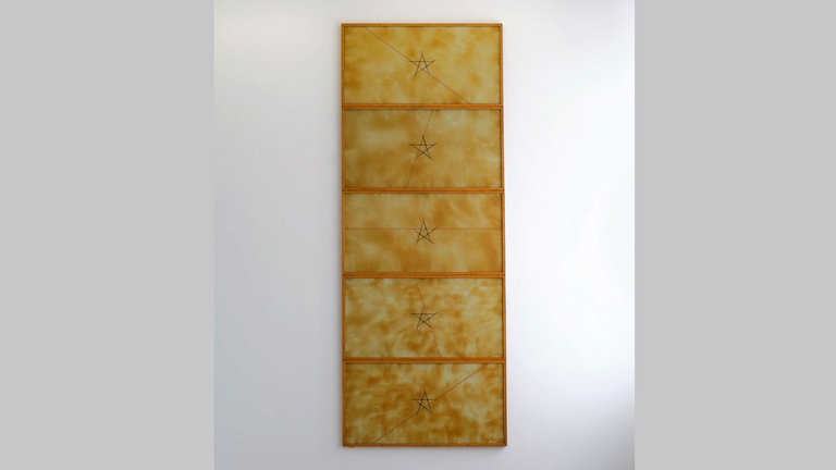 Gilberto Zorio, Cinque cere con rotazione (1974)