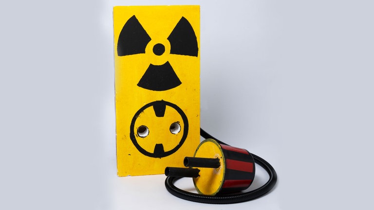 Gebastelter Stecker, 2023, vom „Abschaltfest“ vor dem AKW Neckarwestheim