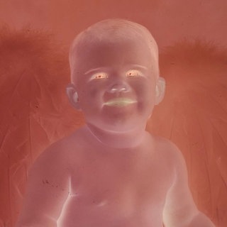 Christoph Frick: Baby mit Engelsflügeln