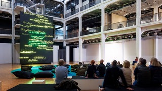 Sasha Stiles: Die Verwandtschaft von Poesie und KI