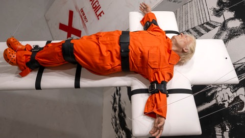 Donald Trump als Gekreuzigter in „Saint or Sinner” des britischen Künstlers Mason Storm