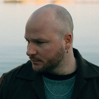 Porträt Alexander Tillegreen