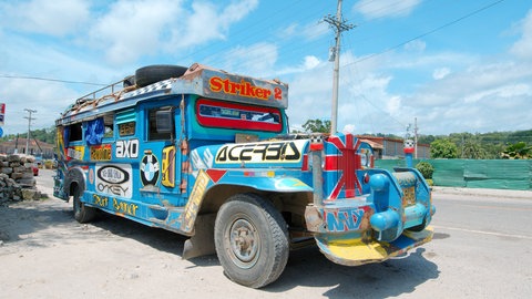 ÖPNV auf den Philippinen: ein Jeepney in der Provinz Bohol auf den Visayas