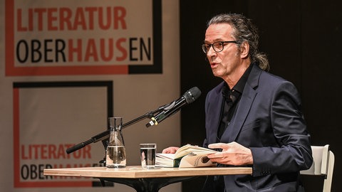 Ralf Rothmann bei einer Lesung