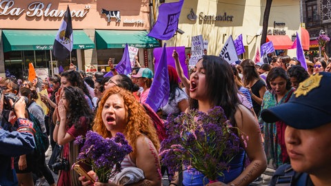 Frauen in Mexiko protestieren gegen Gewalt 