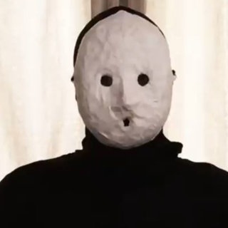 Uketsu - Hen Na E. Seltsame Bilder