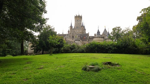 Schloss Marienburg in Niedersachsen: der Drehort von "Maxton Hall"