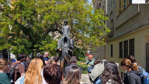 Franz Kafka Statue im Jüdischen Viertel in Prag