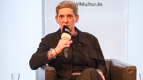 Die Autorin Felicitas Hoppe auf der Jubiläumsfeier "50 Jahre SWR Bestenliste" im Literaturhaus Stuttgart