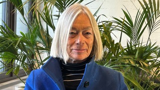 Petra Bewer, der Leiterin der Ludwigsburger Messe für Buch- und Papierkultur