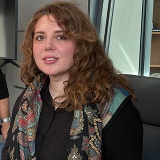 Marjana Gaponenko bei der Aufzeichnung des SWR Kultur Gesprächs.