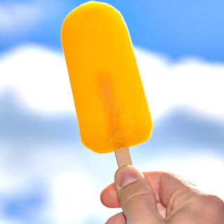 Symbolbild Eis gegen heiss