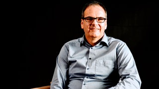Krimiautor Harald Schneider. | Krimiautor Harald Schneider erklärt, was für einen guten Krimi wichtig ist