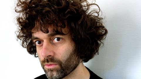 Meikel Mathias, Autor des Sachcomic „Strong Men. Die zerstörerische Kraft fragiler Männlichkeit“ 
