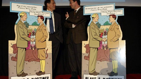 Die Autoren André Juillard (links) und Yves Sente (rechts) 2003 in Brüssel, bei der Vorstellung der Comic-Reihe „Blake & Mortimer“