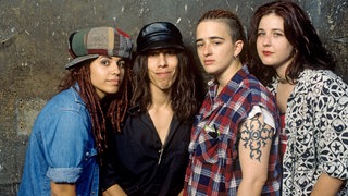 Die 4 Non Blondes (v.l. Linda Perry, Louis Metoyer, Christa Hillhouse, Dawn Richardson) 1993 | "What's Up" – 4 Non Blondes