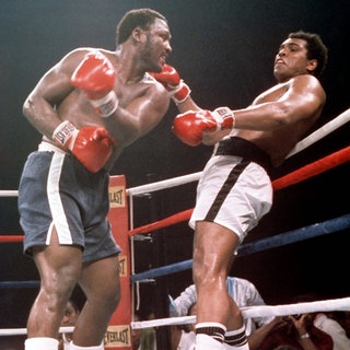 Joe Frazier und Muhammad Ali, 1975