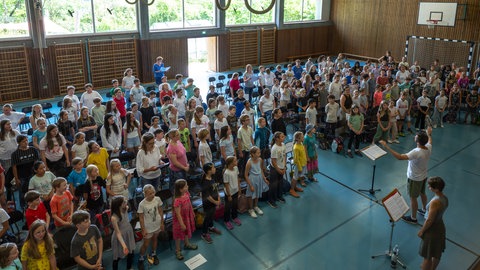 Bei einer Probe von "BachBewegt!Singen!" der Stuttgarter Bach-Akademie