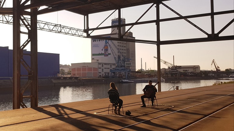 1:1 Concert am Hafen Stuttgarts: Beispiel des Staatsorchesters Stuttgart.