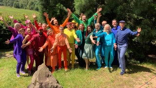 Mitglieder des Chors Queer Impro Voices Cologne 