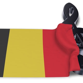 Belgische Flagge mit Violinschlüssel
