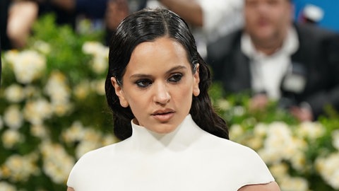 Sängerin Rosalía im May 2025 bei einer Gala des Metropolitain Museum of Art in New York