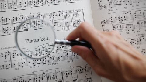 Symbolbild für Musik und Einsamkeit
