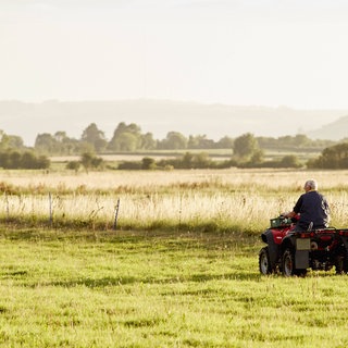 Ein Farmer auf dem Land