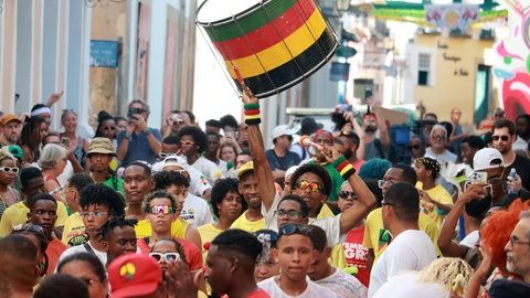 Samba-Bloco in Altstadt von Salvador de Bahia