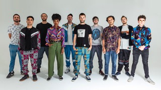 Die multi-ethnische britische Bigband Nubiyan Twist 