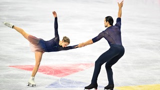 Minerva Fabienne Hase und Nikita Volodin bei der Eiskunstlauf Weltmeisterschaft 2026 in Prag