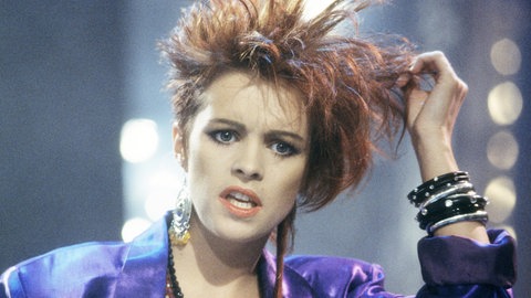 Sheena Easton | Sheena Easton – "9 To 5 (Morning Train)"
