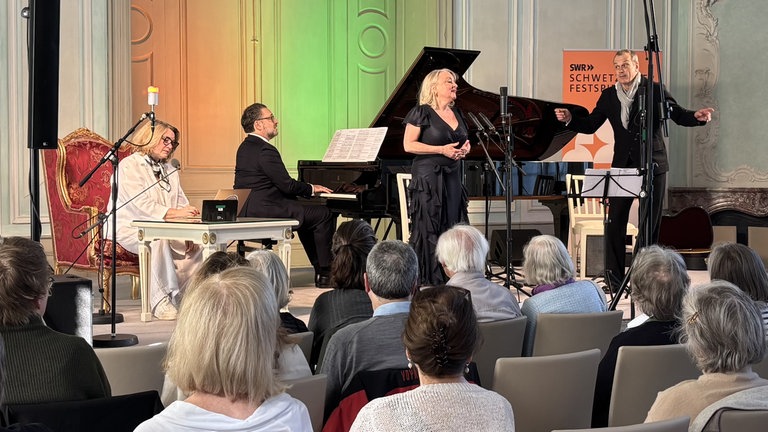 Die SWR Kultur Musikstunde "Das Rätsel" live aus Schwetzingen - Katharina Eickhoff und Ihre Gäste Natalie Karl (Sopran), Matthias Klink (Tenor) und Götz Payer (Klavier)