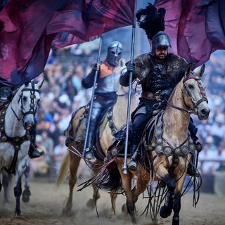 Reiter-Ritter beim Turnierkampf (Kaltenberger Ritterturnier 2025).