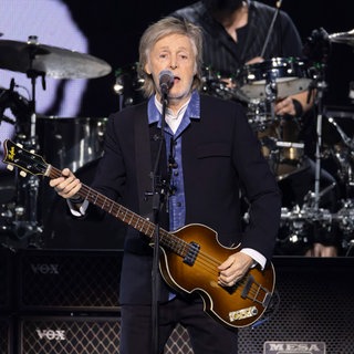 Paul McCartney performt beim Co-Op Live Manchester.