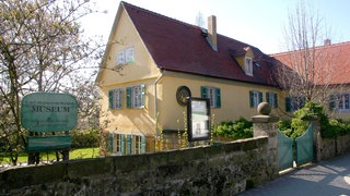 Carl-Maria-von-Weber-Museum, Hosterwitz, Dresdner Str. 44. im einstigen Winzerhaus wohnte nach 1818 (Carl Maria von Weber (1786-1826) 