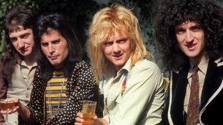 Die Band Queen in den Siebzigern | Queen & David Bowie – "Under Pressure" | Hits und Storys