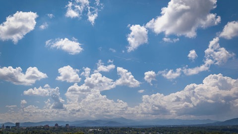 Wolken über den Blue Ridge Mountains
