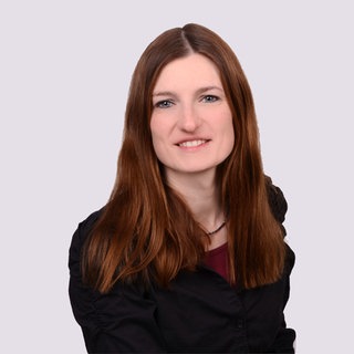 Dr. Eltje Böttcher, promovierte Latinistin , freie Lektorin.
