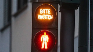 Ampellicht mit Bitte warten