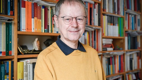 "Ist das Geld in Deutschland gerecht verteilt?" - das ist die Frage einer ARD-Online-Aktion. Prof. Christoph Butterwegge äußert sich zu dem Thema.